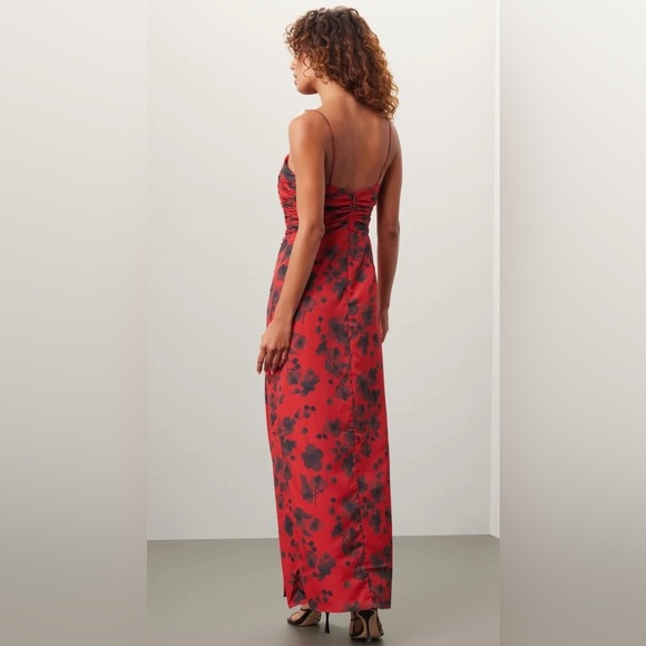 Hutch Luxe Gown - Picture 5 of 13